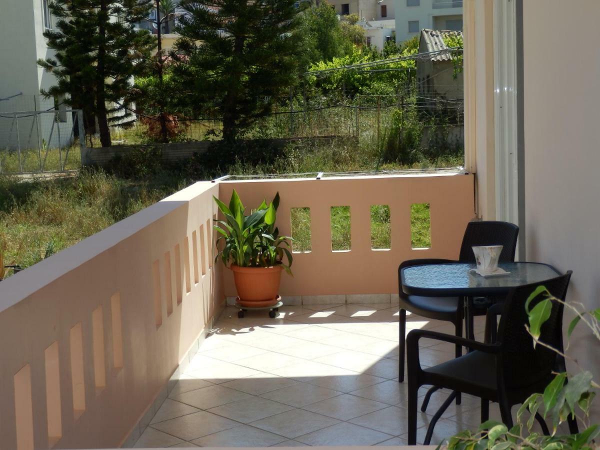 Charisma Apartment Платаньяс Экстерьер фото